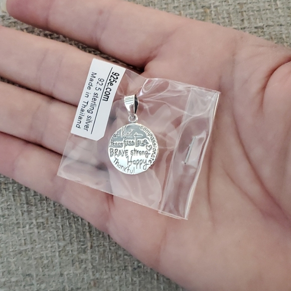Sterling Positive thoughts Charm - Picture 3 of 3